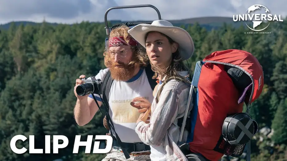 Wideo do filmu Kokainowy miś — Clip - Dos senderistas encuentran al oso en el bosque