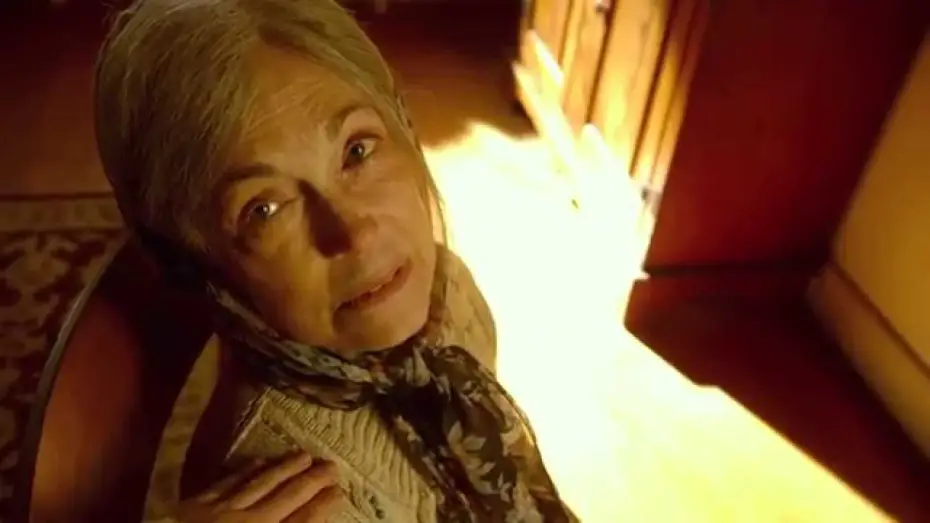 Wideo do filmu Wizyta — The Visit / Extrait "Becca entend mamie rire" VF [Au Cinéma le 7 octobre]