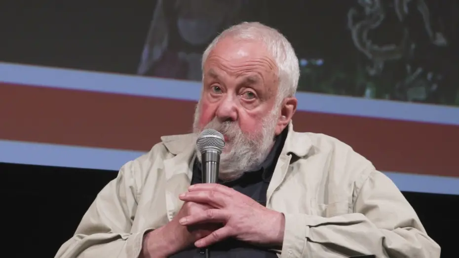 Wideo do filmu Topsy-Turvy — Mike Leigh on the Making of Topsy Turvy and Its Commercial Success