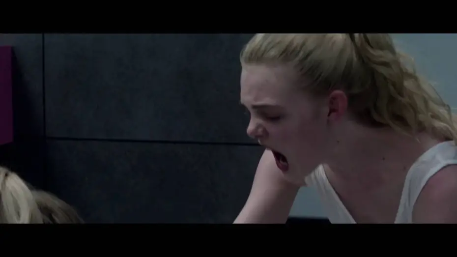 Wideo do filmu Neon Demon — 'Special'