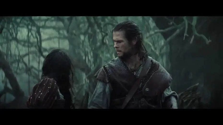 Wideo do filmu Królewna Śnieżka i Łowca — Chris Hemsworth: l'eroe riluttante di Biancaneve e il Cacciatore (sottotitoli in italiano)