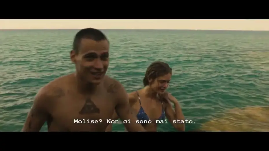 Wideo do filmu Do samego końca — FINO ALLA FINE di Gabriele Muccino (2024) - Clip "Vuoi tuffarti con me?"
