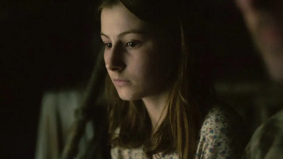 Wideo do filmu Girl in the Bunker — 'Girl in the Bunker' Trailer