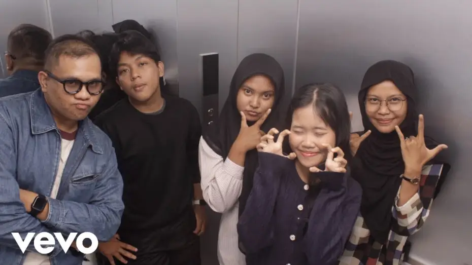 Wideo do filmu Hafiz & Friends: We Were Always Meant to Be Here — Hafiz & Friends: We Were Always Meant to Be Here (Official Trailer)