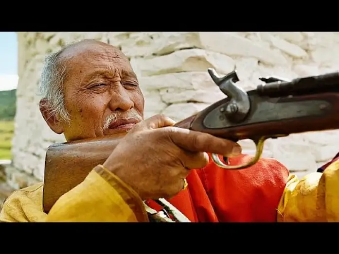 Wideo do filmu Mnich i karabin — WAS WILL DER LAMA MIT DEM GEWEHR? | Trailer deutsch german [HD]