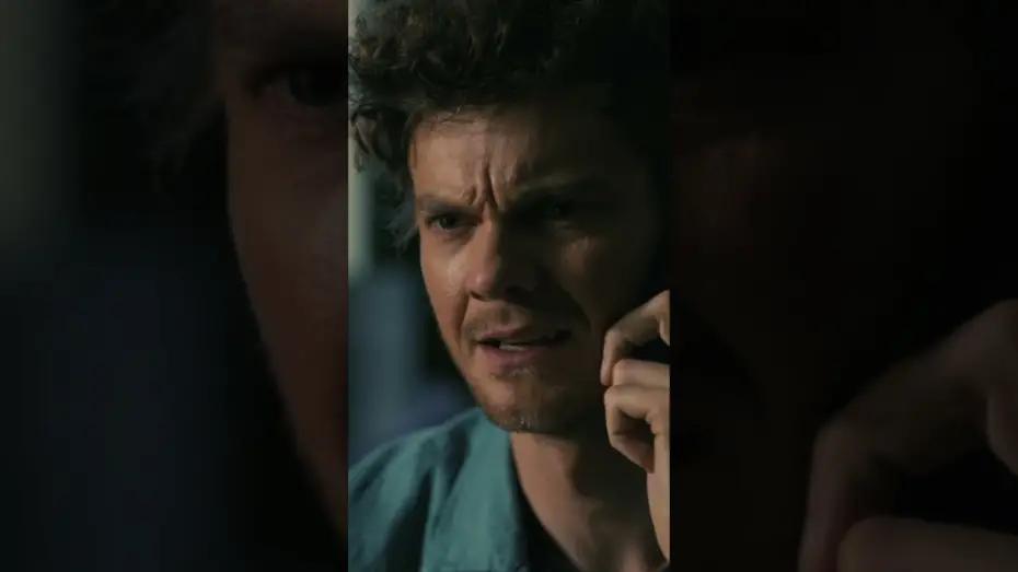Wideo do filmu Towarzysz — It’s a good date-night movie, we promise.