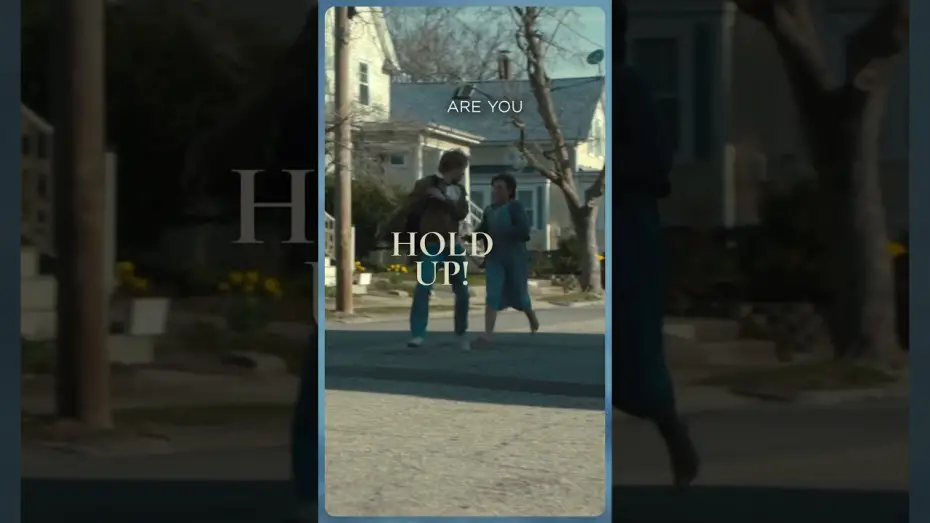Wideo do filmu Ella McCay — That one aunt around the holidays...