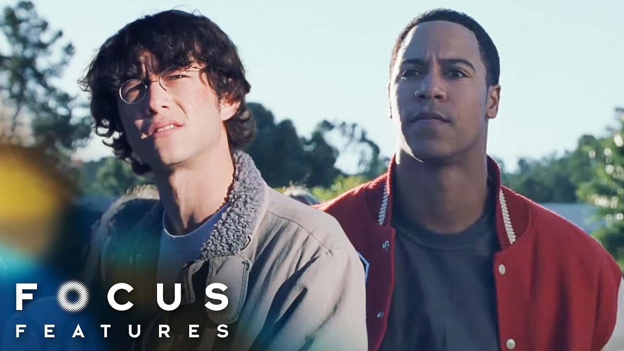 Wideo do filmu Kto ją zabił? — Joseph Gordon-Levitt Fights the School Jock