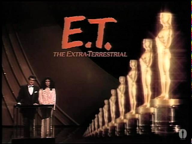 Wideo do filmu E.T. — E.T. The Extra-Terrestrial Wins Original Score: 1983 Oscars