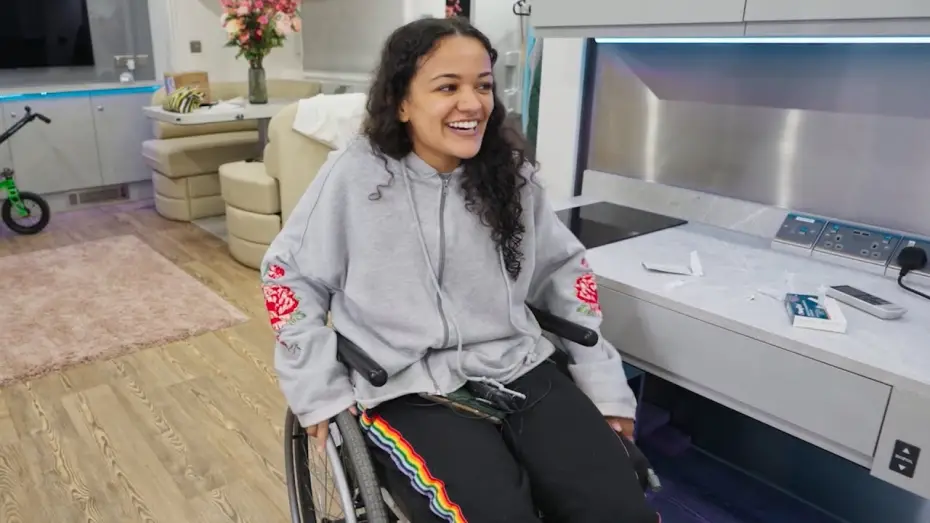 Wideo do filmu Wicked — A Day On The Set With Marissa Bode