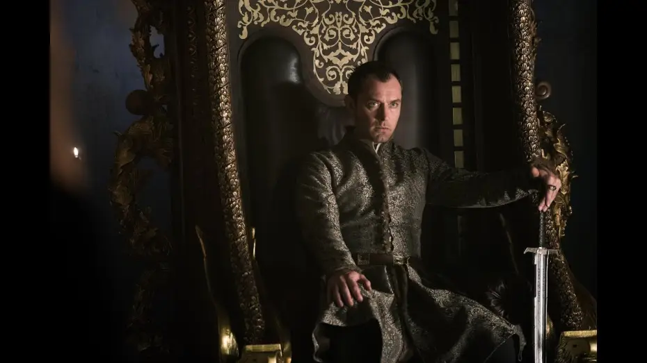 Wideo do filmu Król Artur: Legenda miecza — Rey Arturo: La Leyenda de la Espada - Tráiler Castellano 'Reglas' HD