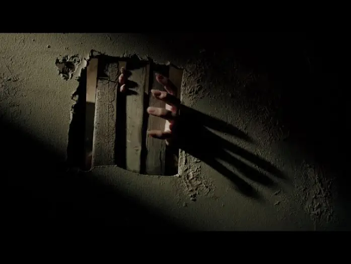 Видео к сериалу American Horror Story — Hotel Main Title Sequence