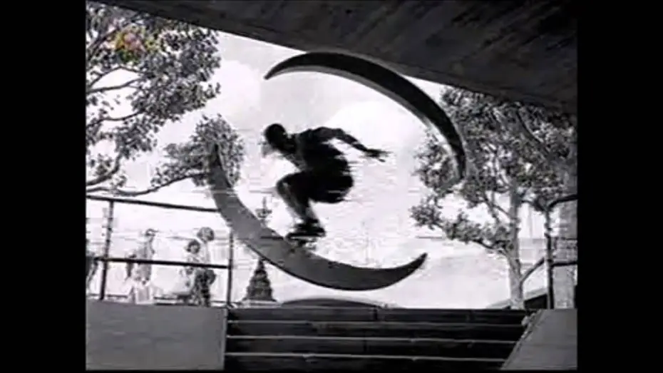 Wideo do serialu CD:UK — CDUK 1998 opening titles