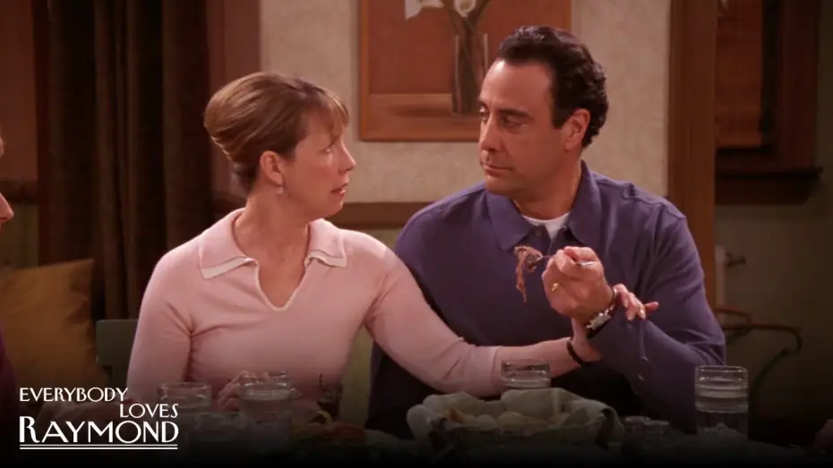 Видео к сериалу Wszyscy kochają Raymonda — Robert's Weird Chin Habit | Everybody Loves Raymond