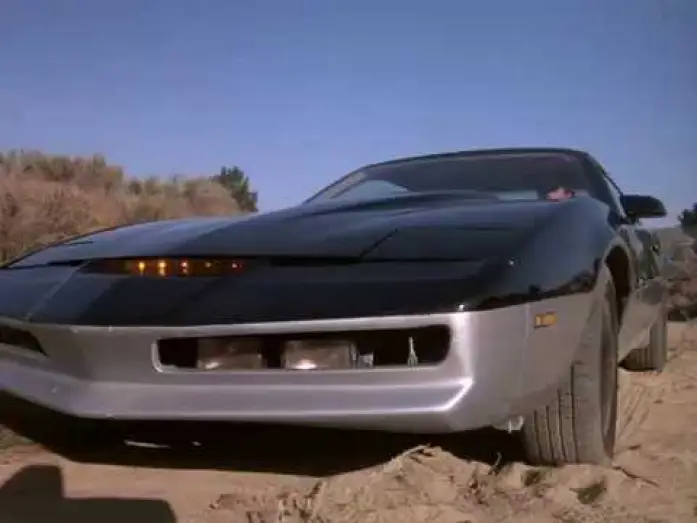Видео к сериалу Nieustraszony — Knight Rider - K.I.T.T. vs. K.A.R.R. Duel (Ukrainian)