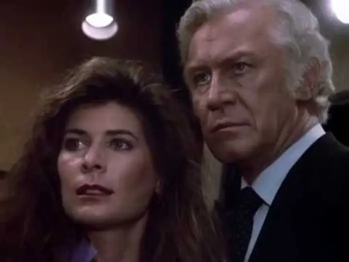 Видео к сериалу Nieustraszony — Knight Rider - K.A.R.R. Attacks the F.L.A.G. Truck (Ukrainian)