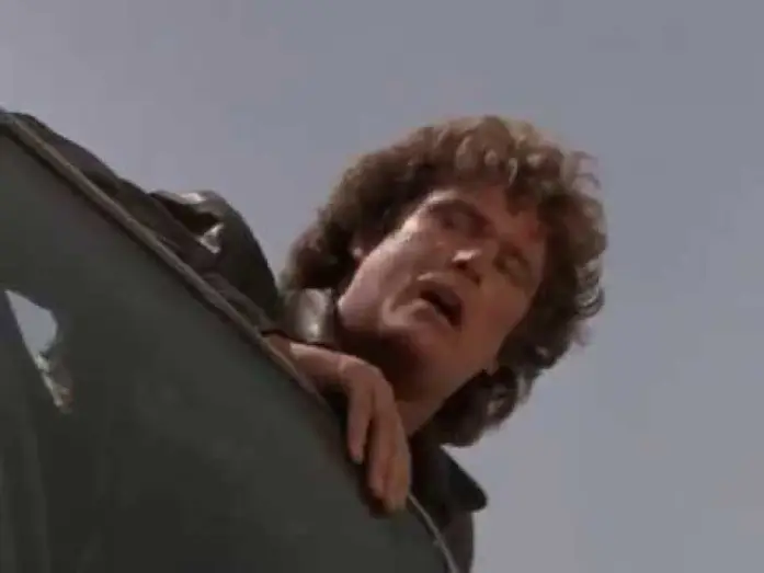 Видео к сериалу Nieustraszony — Мандрівний лицар (Knight Rider) - K.I.T.T. після дуелі з Голіафом