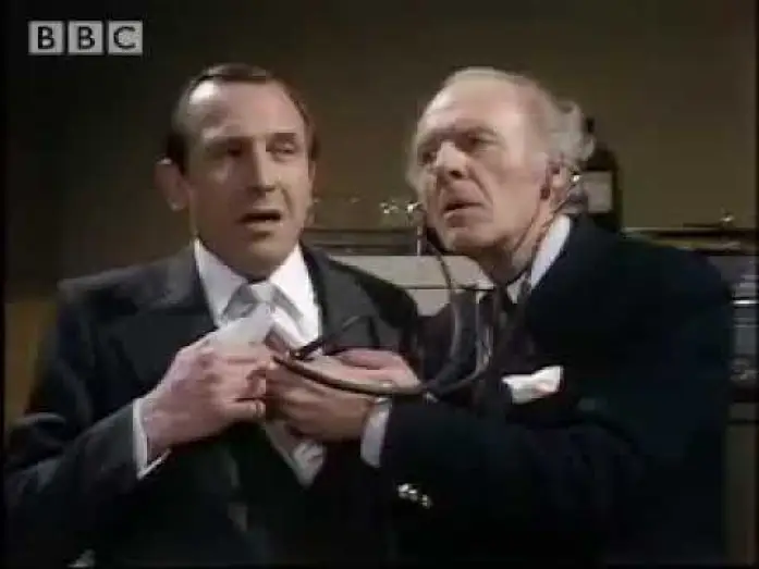 Wideo do serialu Cienka niebieska linia — Reggie Perrin visits doctor