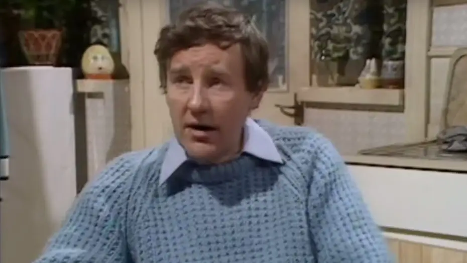 Wideo do serialu Dobre życie — Tom and Barbara's home-brewed wine | The Good Life | BBC Comedy Greats