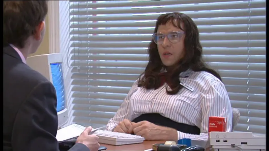 Wideo do serialu Mała Brytania — Little Britain - Computer Says No - Clip 1