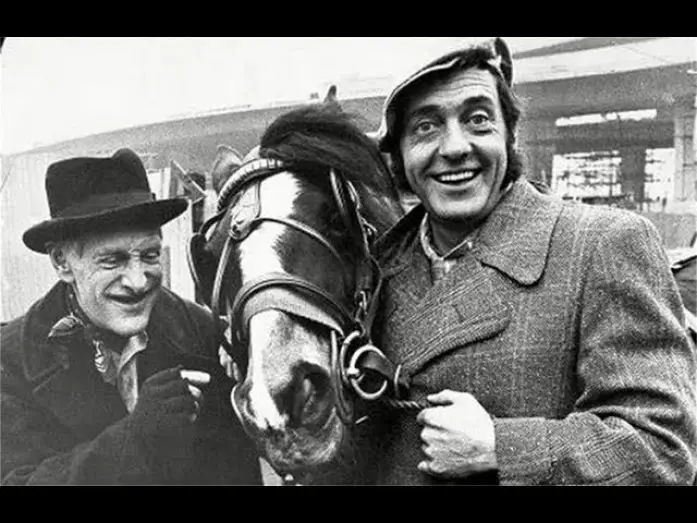 Wideo do serialu Steptoe i syn — Steptoe and son Intro
