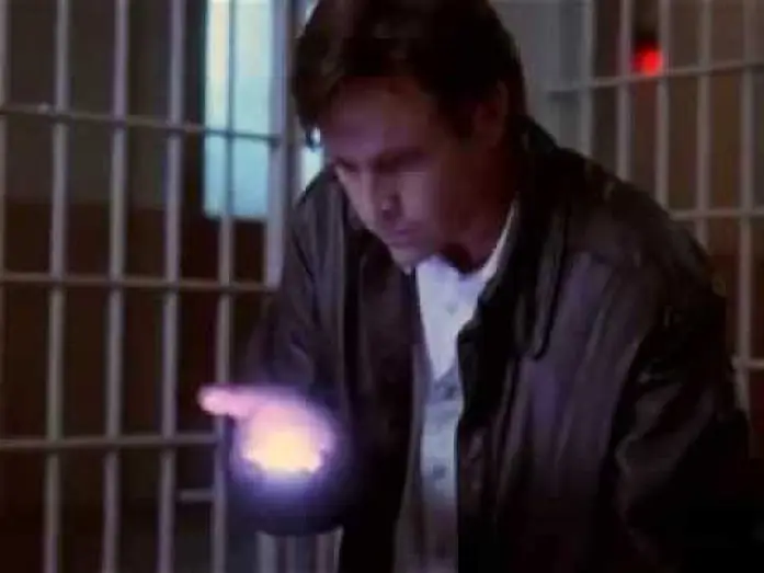 Wideo do serialu Starman — Starman -  TV Series Opening Credits