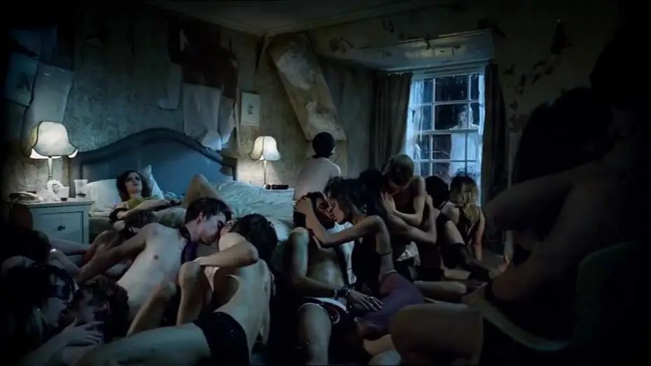 Видео к сериалу Kumple — Skins - Series 2 Trailer