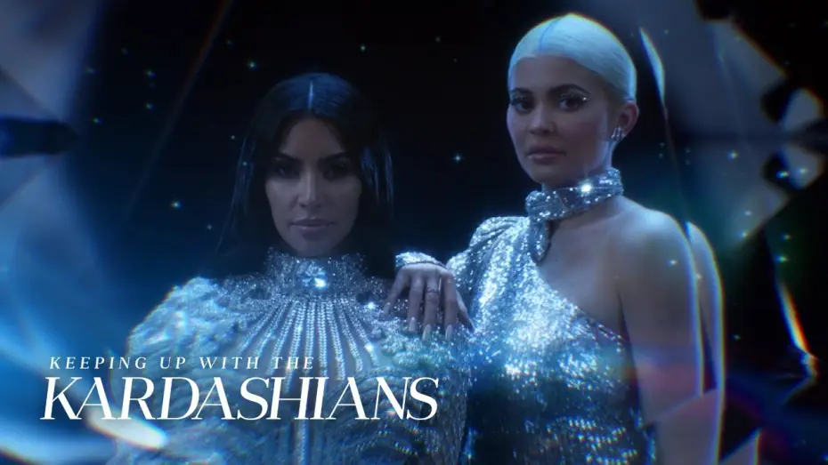 Wideo do serialu Z kamerą u Kardashianów — "Keeping Up With The Kardashians" Proves Family Is The Real Gold This Season | E!