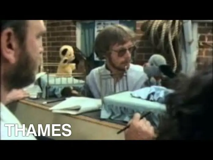 Wideo do serialu The Sooty Show — Sooty | Behind the Scenes | Thames Television