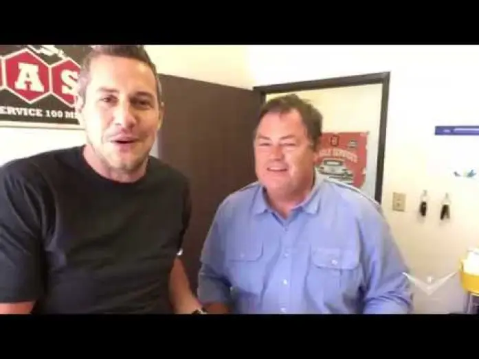 Wideo do serialu Fani czterech kółek — Wheeler Dealers Set Tour with Mike and Ant