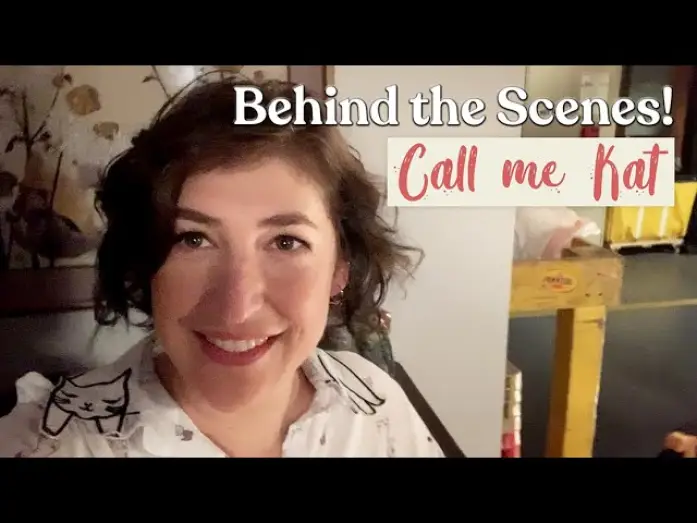 Wideo do serialu Call Me Kat — Call Me Kat: Filming During COVID || Mayim Bialik