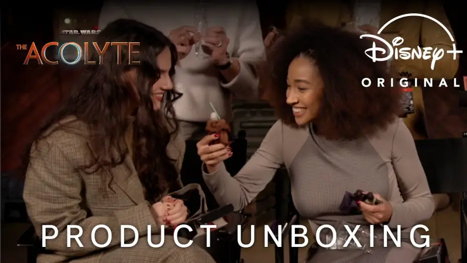 Wideo do serialu Akolita — Cast Product Unboxing
