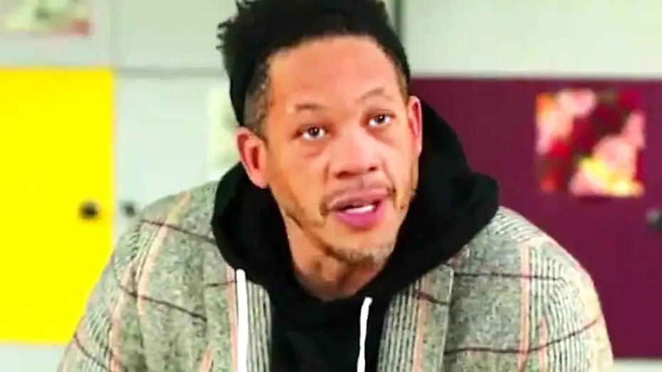 Wideo do serialu Le Remplaçant — LE REMPLAÇANT Bande Annonce (2021) Joey Starr, Série