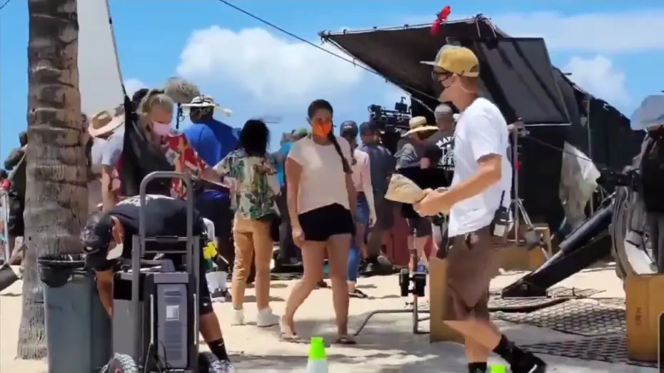 Wideo do serialu Agenci NCIS: Hawaje — An exclusive bts video of filming at the Hilton Hawaiian Village.