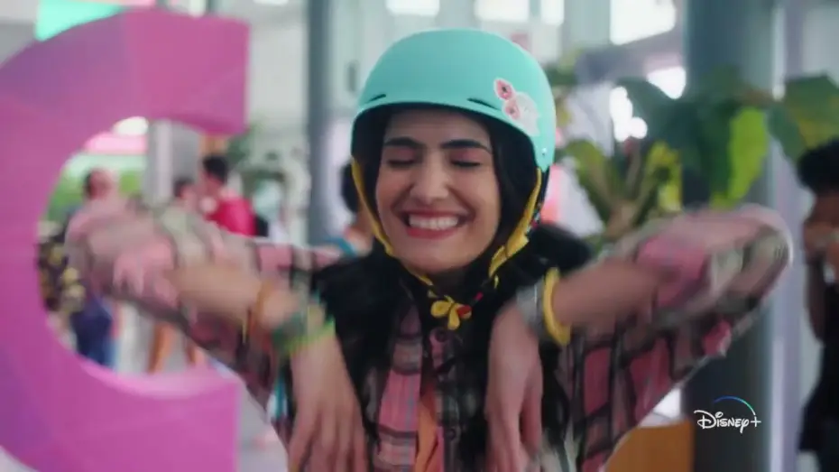 Wideo do serialu @Gina Yei: #ZCałegoSercaIMocniej — Gina Yei -  Tráiler Oficial | Disney+