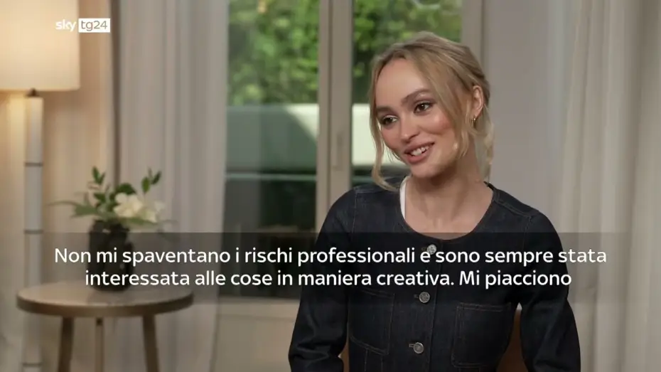 Видео к сериалу Idol — The Idol: Lily Rose Depp racconta la serie su Sky da giugno