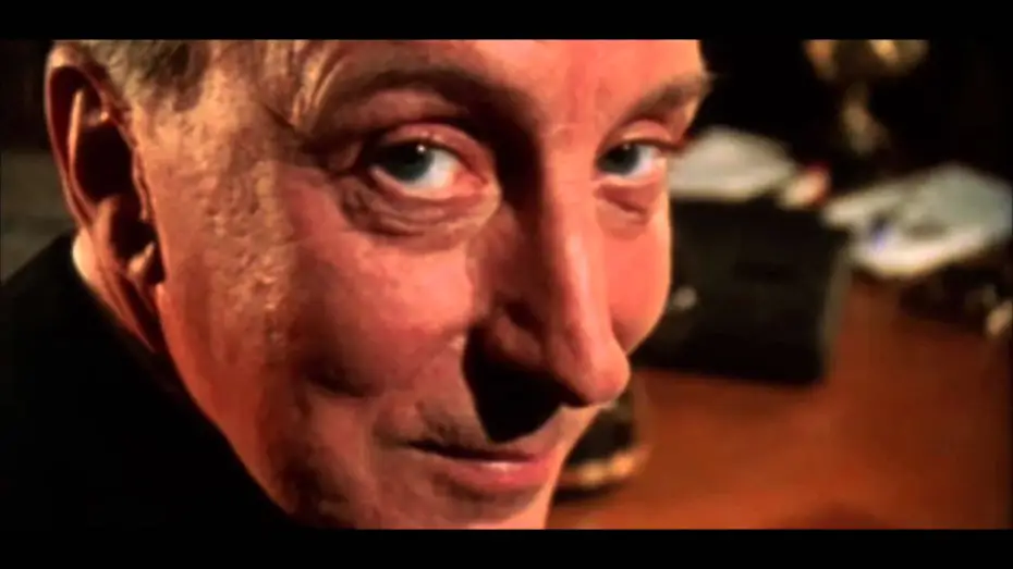 Wideo do serialu House of Cards. Trylogia — House Of Cards Trailer (1990)