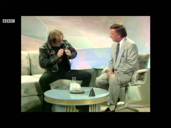 Видео к сериалу Wogan — Wogan   The Best Of S01E02 Odd