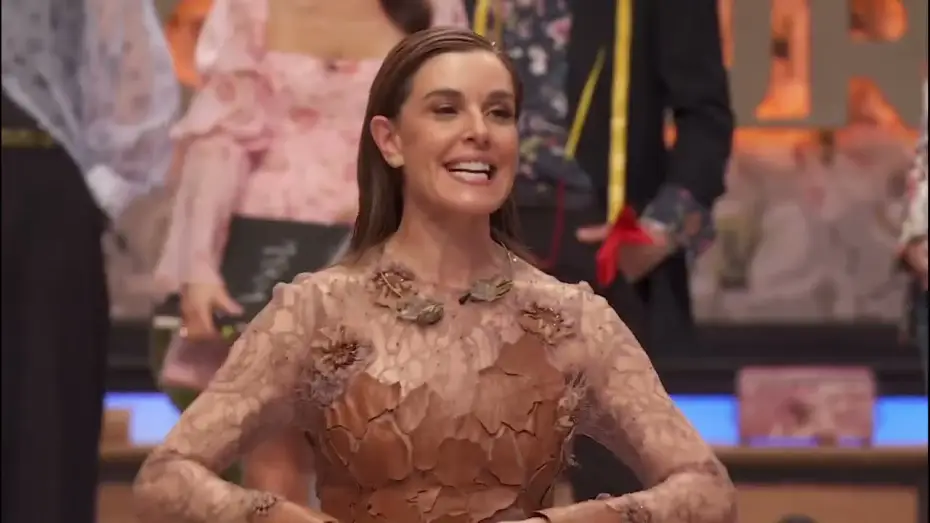 Wideo do serialu Maestros de la costura: Celebrity — Maestros de la Costura Celebrity Trailer 2025