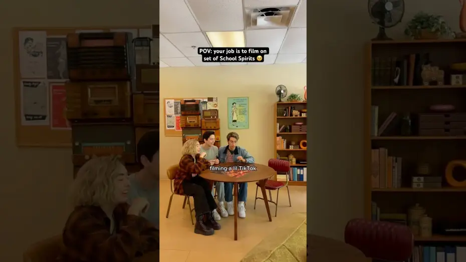 Wideo do serialu Licealne duchy — Working on SET of School Spirits…🥹🎬 #schoolspirits #onset #behindthescene