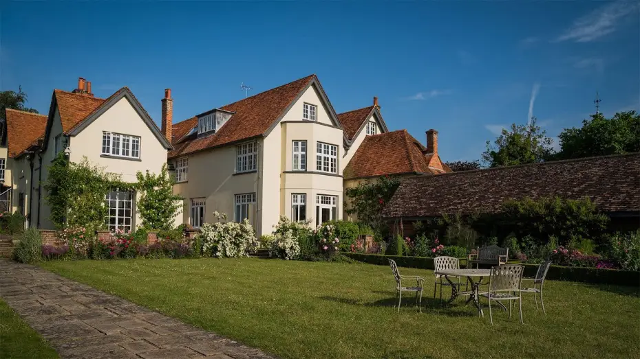 Wideo do serialu The Marlow Murder Club — The Marlow Murder Club: Filming in Marlow