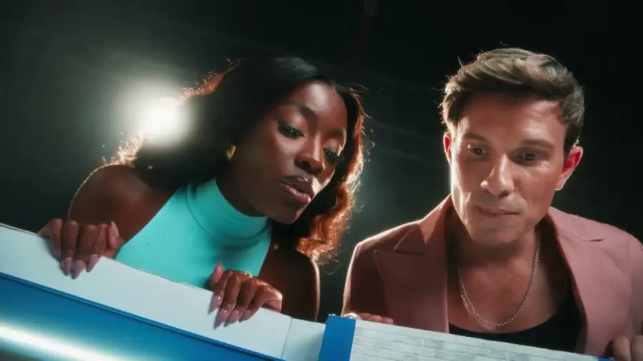 Wideo do serialu Big Brother — EXCLUSIVE: The Making of The "Little" Big Brother House | Big Brother UK starts on ITV2 6th October!