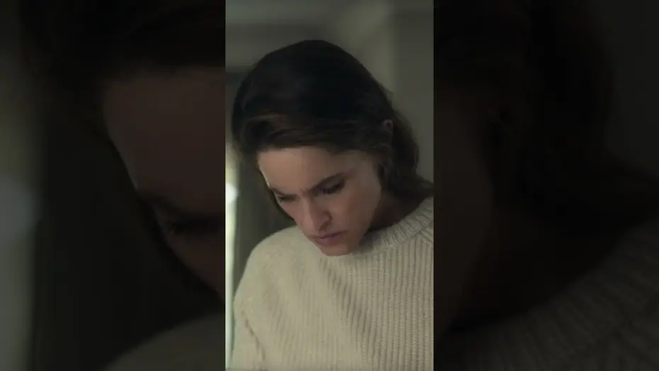 Видео к сериалу Znajomi i sąsiedzi — Her sweater’s not the only thing unraveling.