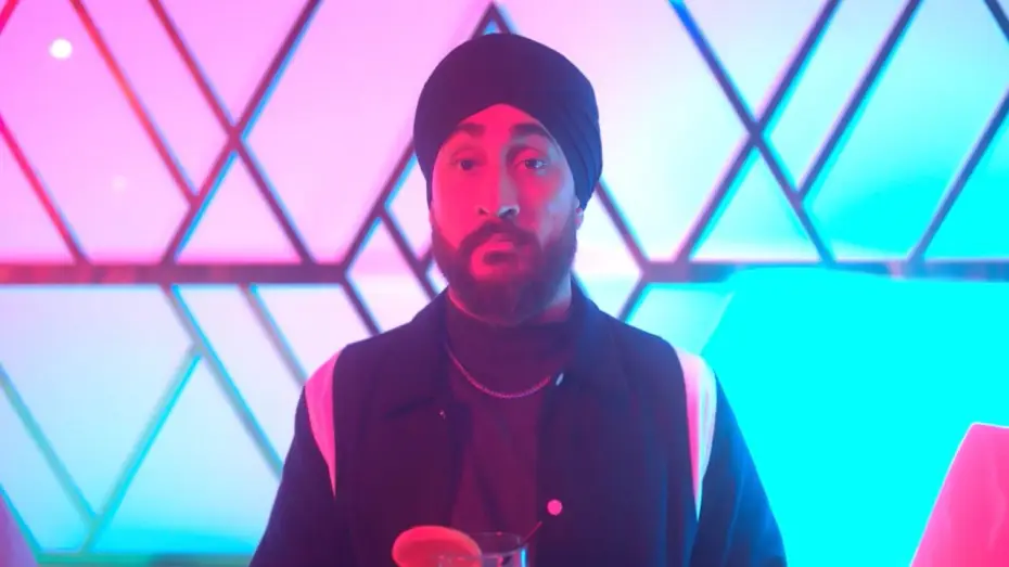 Wideo do serialu Late Bloomer — Nightclub Teaser