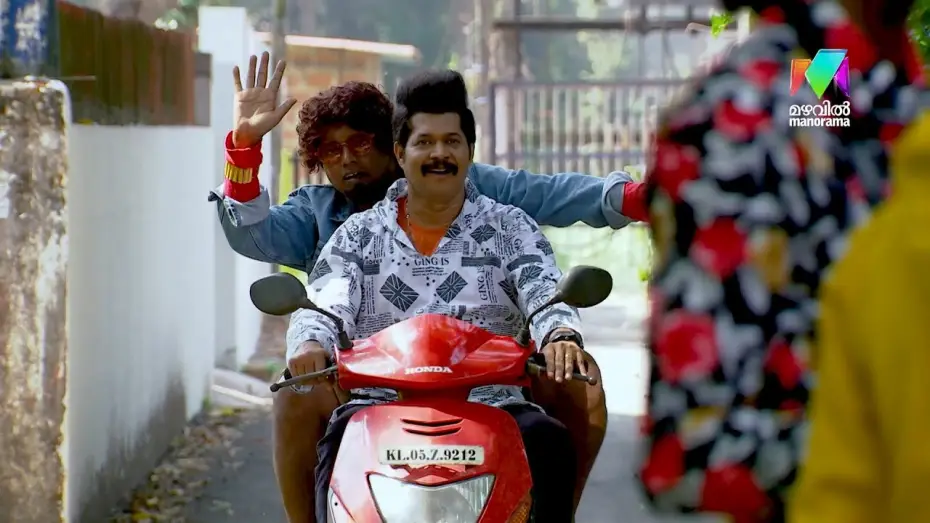 Wideo do serialu മറിമായം — #marimayam  - Promo ക്ലിക്ക് ആകണോ എന്നാൽ ട്രാക്ക് മാറ്റിക്കോ 🤣 | Mazhavil Manorama