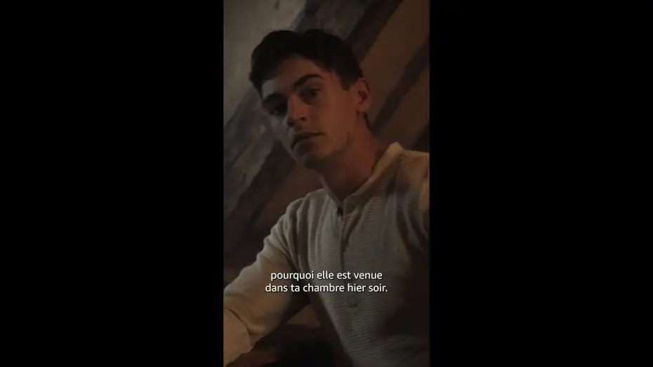 Wideo do serialu Młody Sherlock — Moi je sais pourquoi elle était dans sa chambre hier soir. #HeroFiennes #YoungSherlock