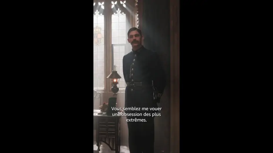 Wideo do serialu Młody Sherlock — c'est pas le propos mais la moustache est validée