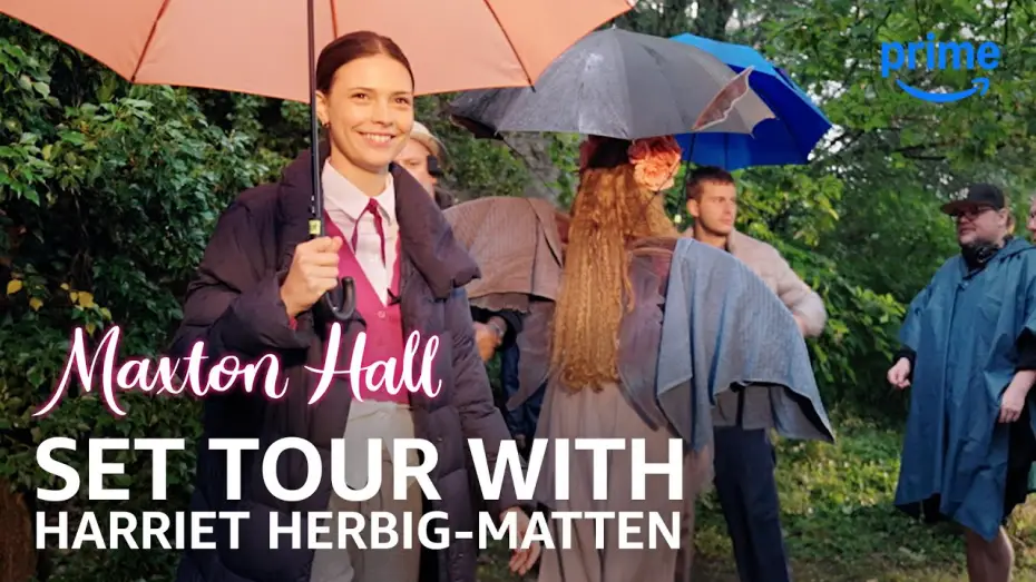Wideo do serialu Maxton Hall - Dwa światy — Set Tour with Harriet Herbig-Matten - S2