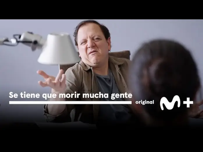 Wideo do serialu Se tiene que morir mucha gente — Se tiene que morir mucha gente: Making of con Óscar de la Fuente | Movistar Plus