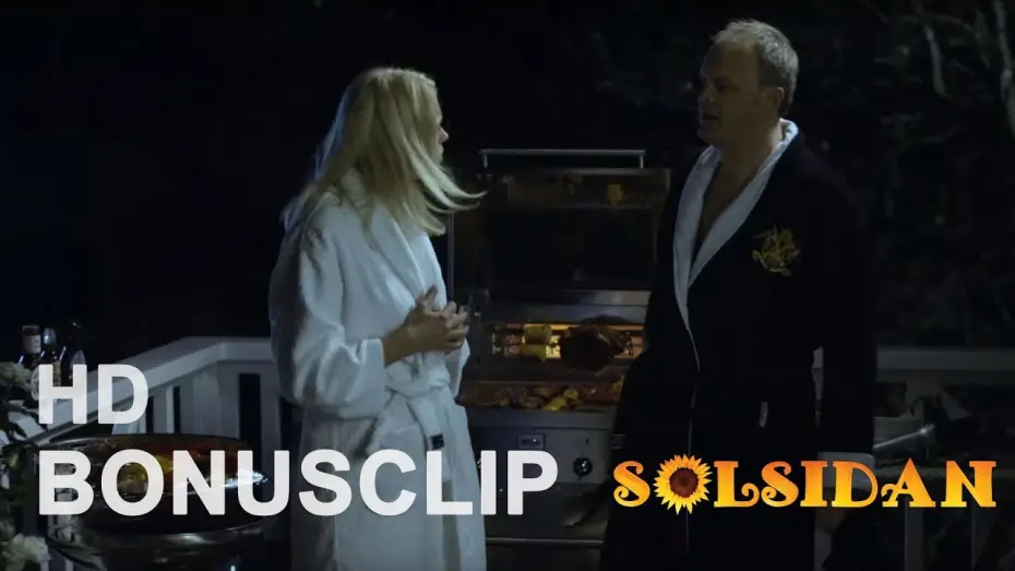 Wideo do serialu Solsidan — Bonusclip: Grillen wir mit Frauen oder ohne Salat?